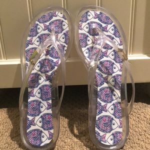 Vineyard Vines size 7 slightly used flip flops